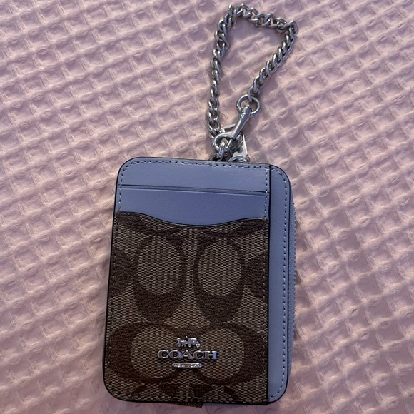 Coach Zip Card Case in Signature Canvas - Picture 1 of 4